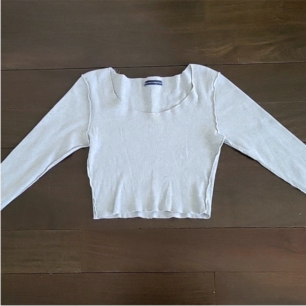 Brandy Melville White Long Sleeve Ribbed Crop Top